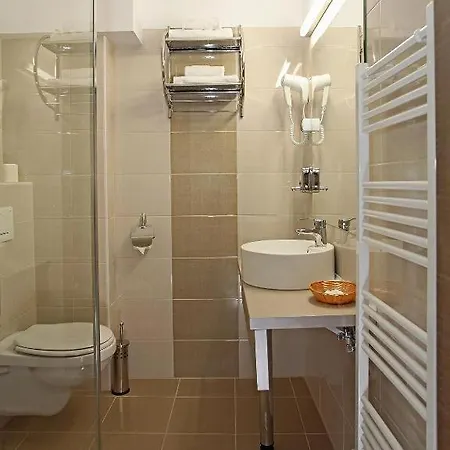 Mora Konukevi 3*