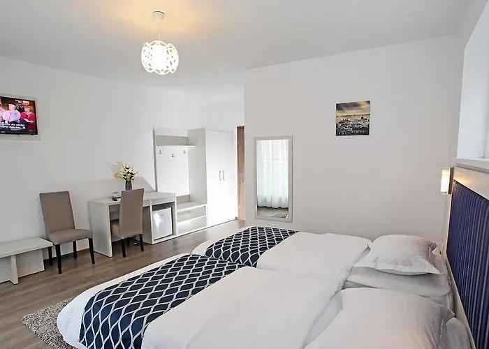 Mora Клуж-Напока